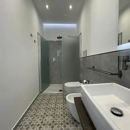 Pizzuco Guest house *