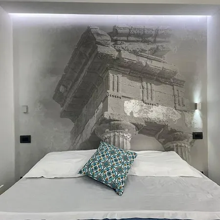 Pizzuco Guest house *